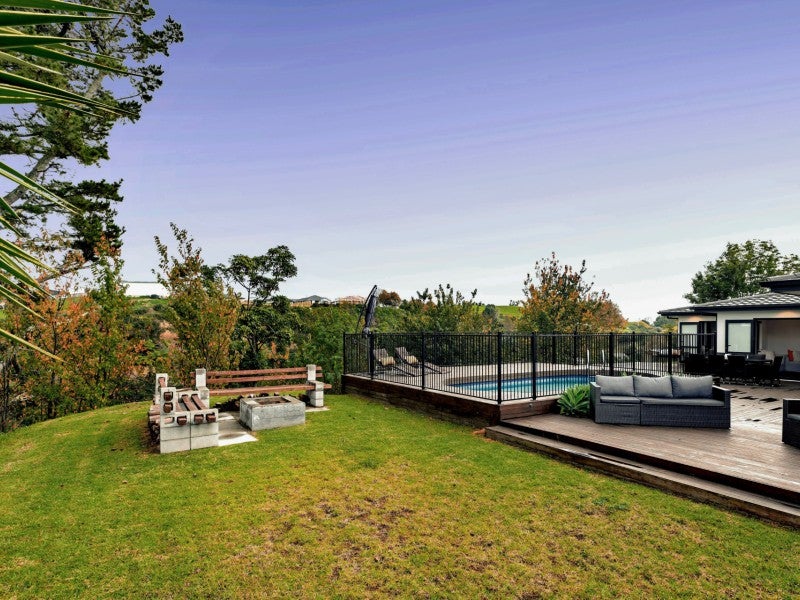 83 Stableford Drive, Pyes Pa, Tauranga - Carousel 1