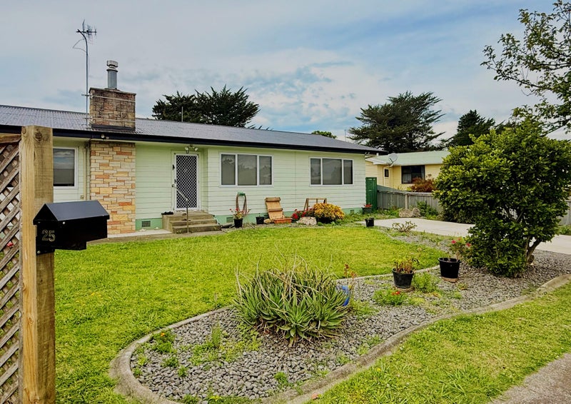 25 Exeter Crescent, Pirimai, Napier - Carousel 1