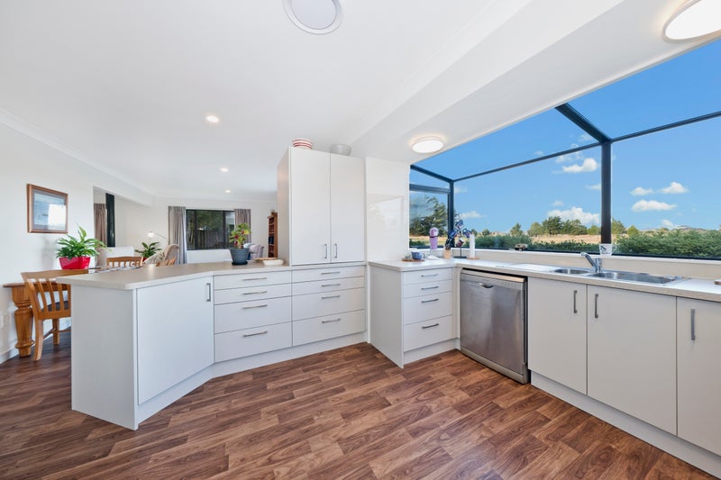 2/494 Bower Avenue, Parklands, Christchurch - Carousel 2