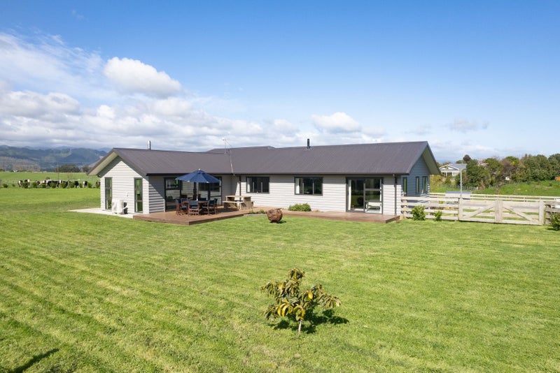 102 Kukutauaki Road, Koputaroa, Shannon - Carousel 2