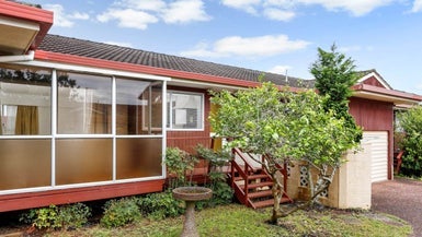 2/7 Alex Boyd Link, Hillsborough, Auckland - Carousel 1