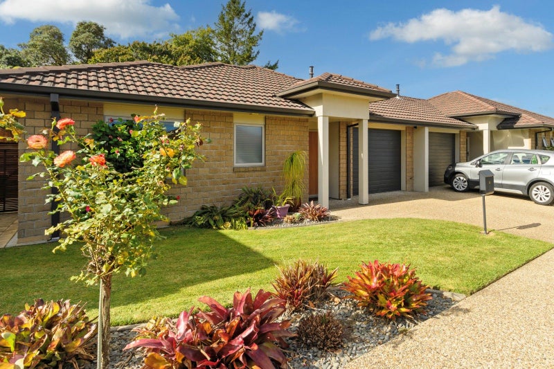 5 Havenbrook Way, Pyes Pa, Tauranga - Carousel 1
