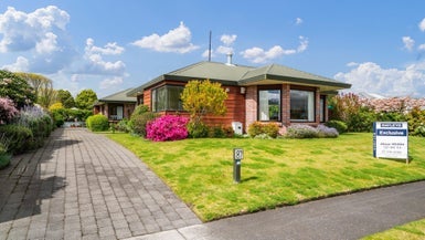87 Harvey Street, Waipahihi, Taupo - Carousel 1