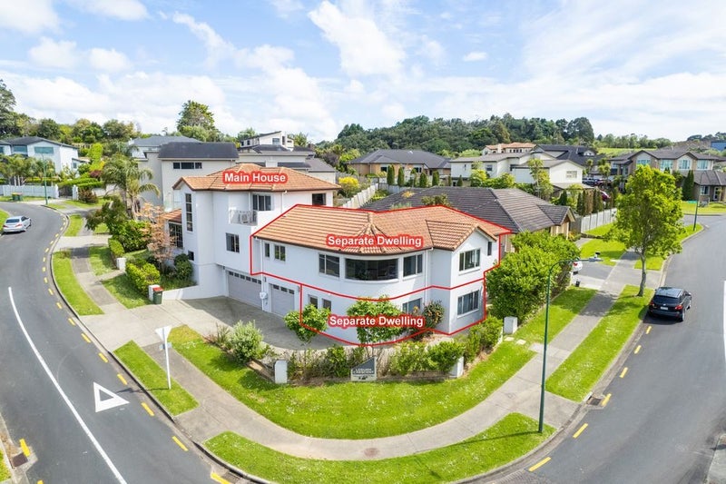 36 Leburn Crescent, Flat Bush, Auckland - Carousel 2