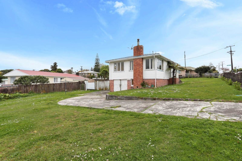 136 View Road, Sunnyvale, Auckland - Carousel 2