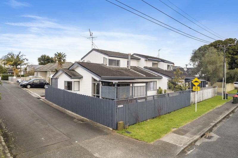 1/32 Eaglehurst Road, Ellerslie, Auckland - Carousel 1