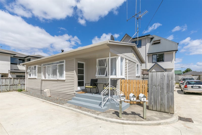 1/179 Knighton Road, Hillcrest, Hamilton - Carousel 1