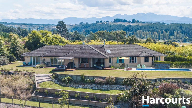 19 Westdale Road, Redwood Valley, Richmond - Carousel 1