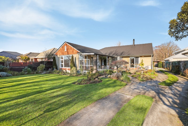 205 Memorial Avenue, Burnside, Christchurch - Carousel 1