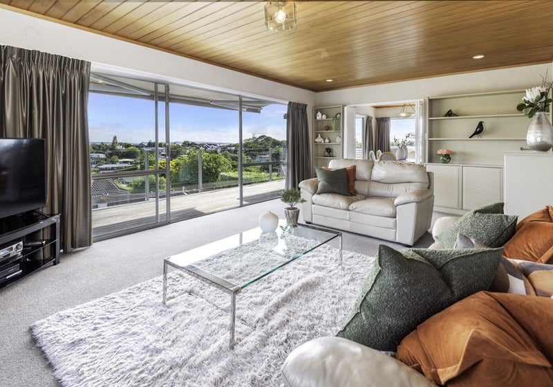 148 Bleakhouse Road, Mellons Bay, Auckland - Carousel 2