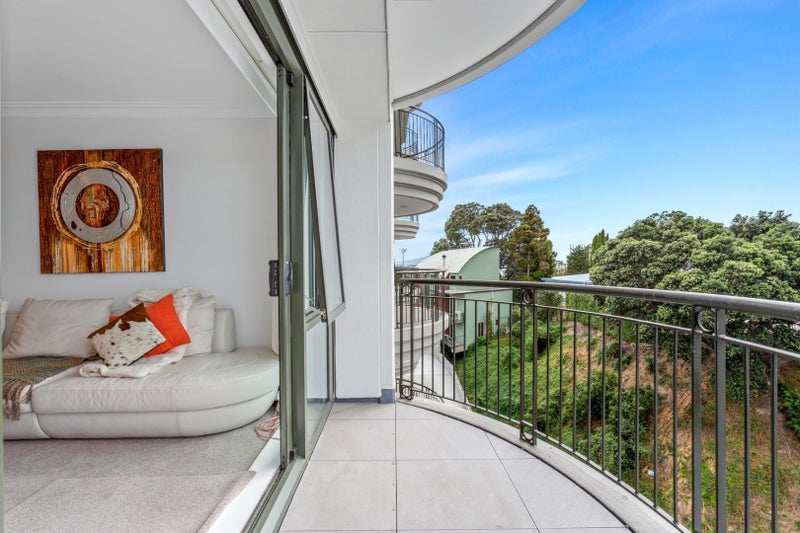 4J/118 Gladstone Road, Parnell, Auckland - Carousel 10