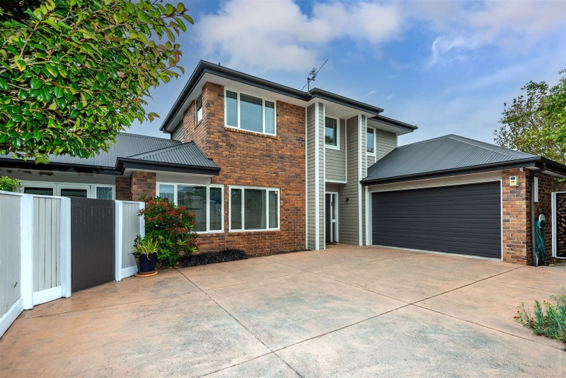 2 Palm Drive, Shirley, Christchurch - Carousel 1