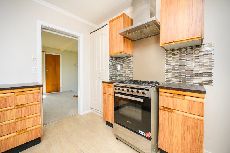 28 Buick Crescent, Awapuni, Palmerston North - Carousel 2