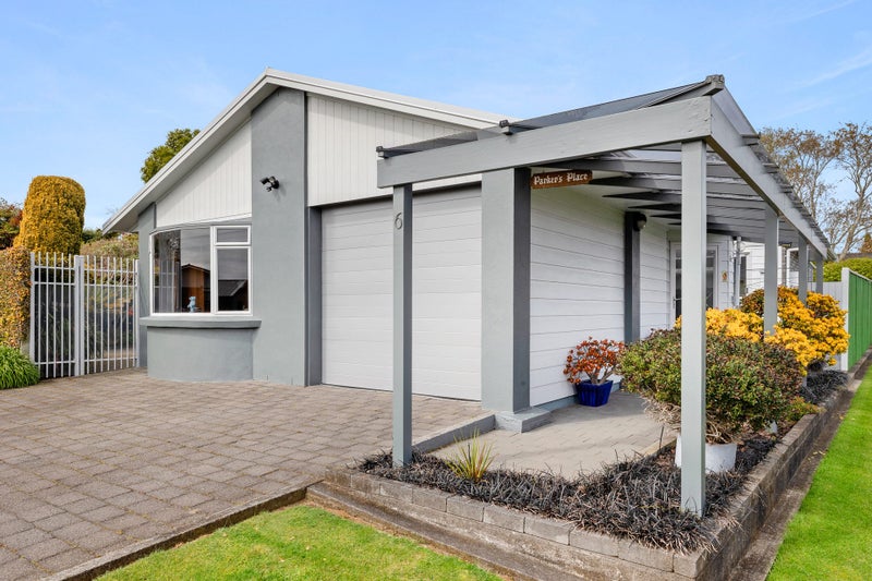 6 Argyle Place, Highlands Park, New Plymouth - Carousel 2