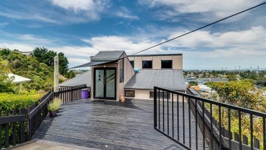 5 Guys Hill Road, Hospital Hill, Napier - Carousel 1