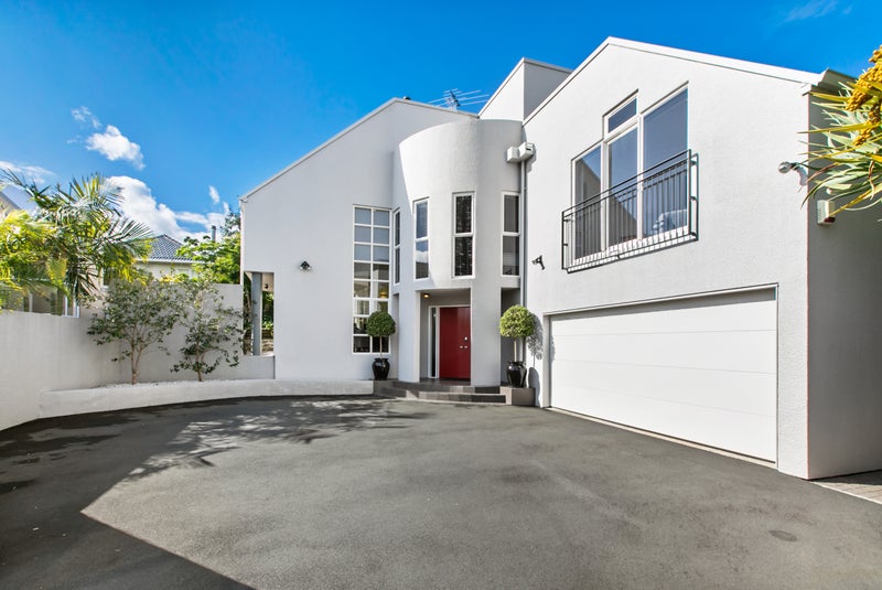 1/58 Melanesia Road, Kohimarama, Auckland - Carousel 1