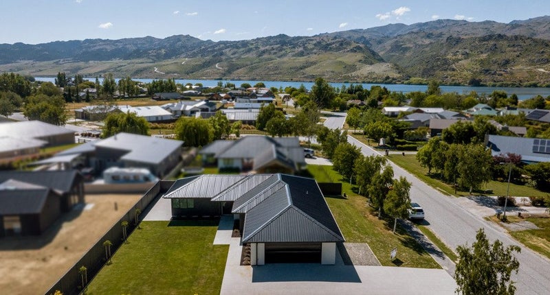 9 Pisa Moorings Road, Mount Pisa, Cromwell - Carousel 2