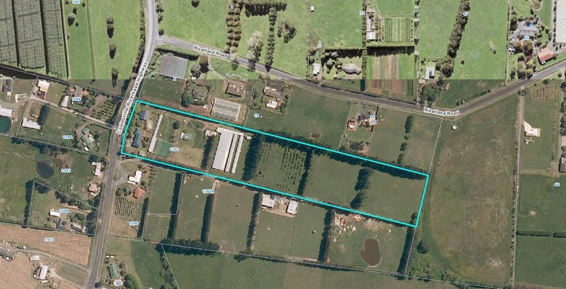 1293 Coatesville-Riverhead Highway, Kumeū - Carousel 1