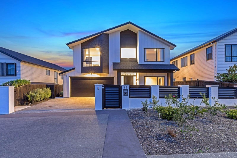 13 Hopetea Street, Long Bay, Auckland - Carousel 1