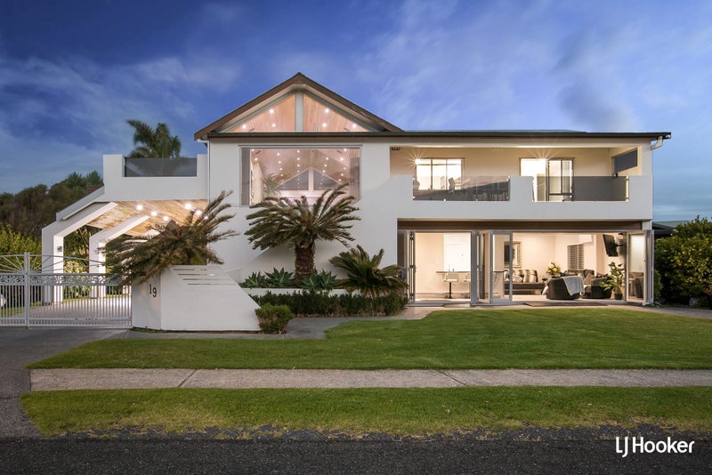 19 Pio Road, Bowentown, Waihi Beach - Carousel 1
