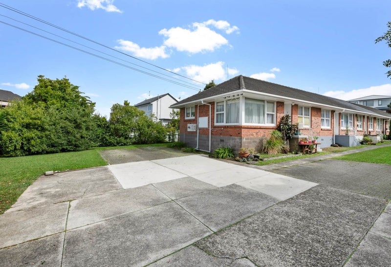 2/33 Dominion Street, Takapuna, Auckland - Carousel 11