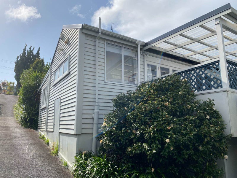 18 Tindalls Bay Road, Tindalls Beach, Whangaparaoa - Carousel 1