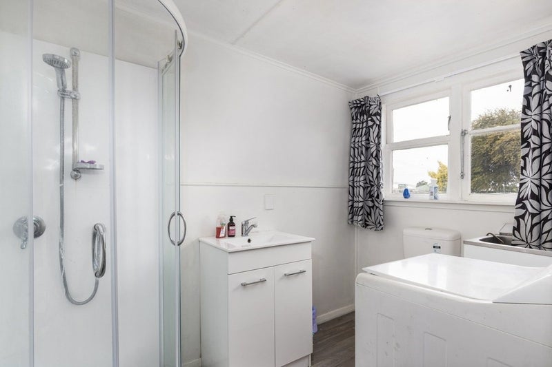 1 Duncan Street, Sumner, Christchurch - Carousel 10