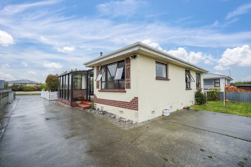 22 Arundel Crescent, Strathern, Invercargill - Carousel 1