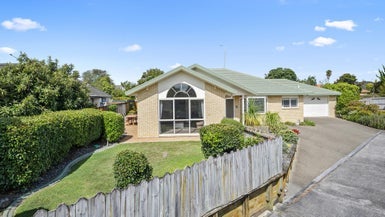 21 Thirlmere Rise, Dannemora, Auckland - Carousel 1