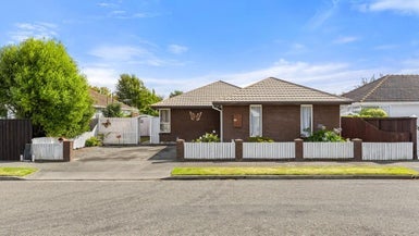2/3 Ravenna Street, Avonhead, Christchurch - Carousel 1