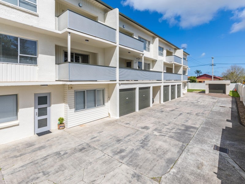 15 Luke Street, Ōtāhuhu, Auckland - Carousel 2