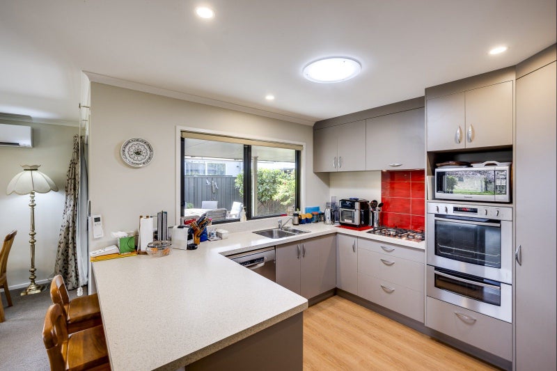 18 Arbuckle Road, Frimley, Hastings - Carousel 2