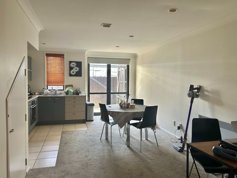 8/51 Ireland Road, Panmure, Auckland - Carousel 2