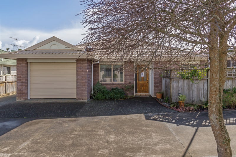 2/919 Whangaparaoa Road, Manly, Whangaparaoa - Carousel 1