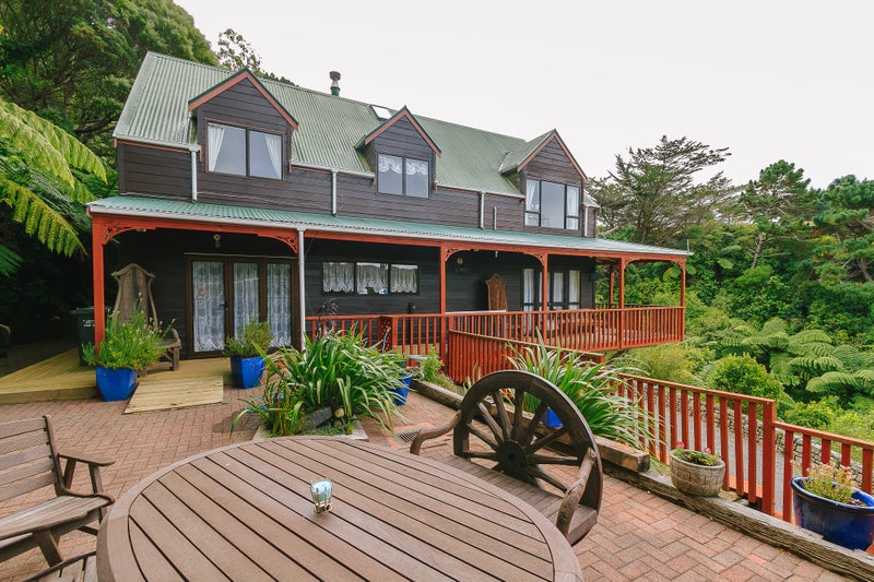 228 Hill Road, Belmont, Lower Hutt - Carousel 1