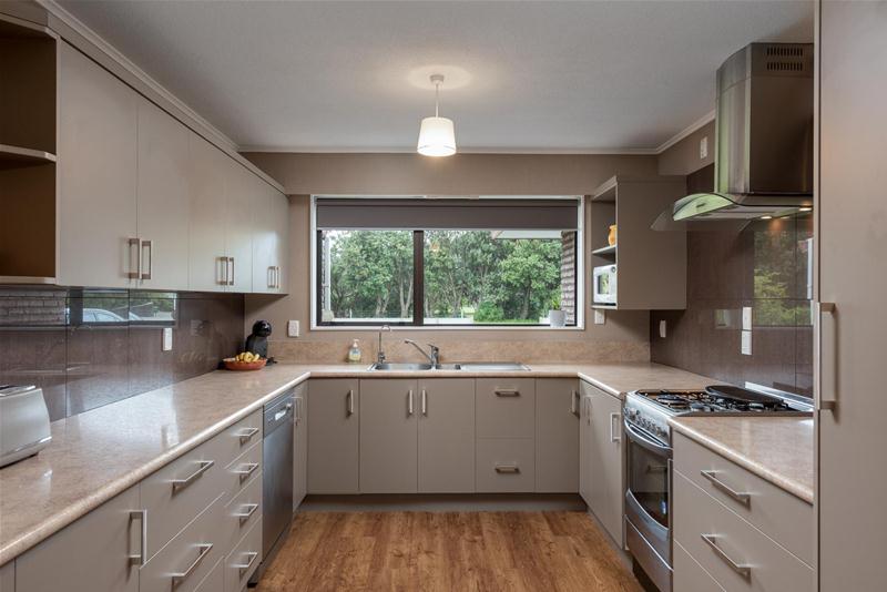 4 Beatrice Street, Rarangi - Carousel 2