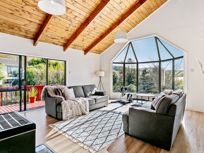 24 Cherry Lane, Acacia Bay, Taupo - Carousel 2