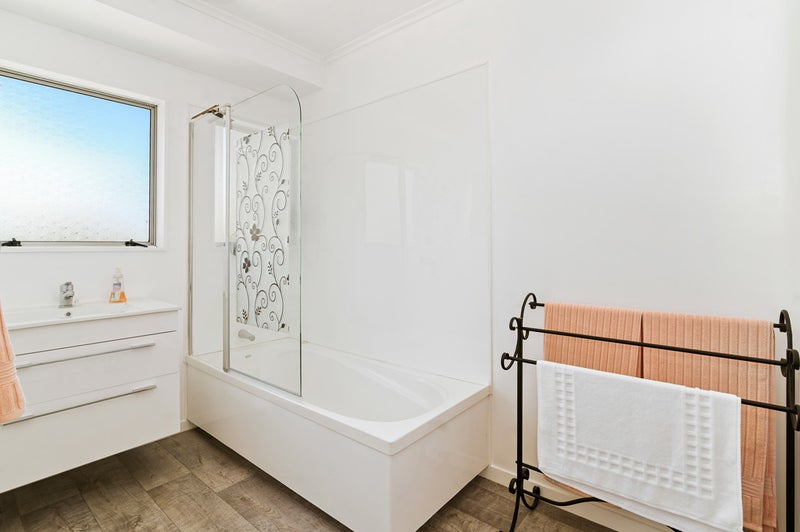 8 Creighton Road, Reporoa - Carousel 17