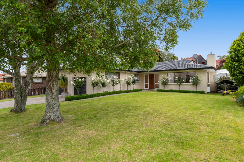 19 Clivedene Street, Matua, Tauranga - Carousel 1