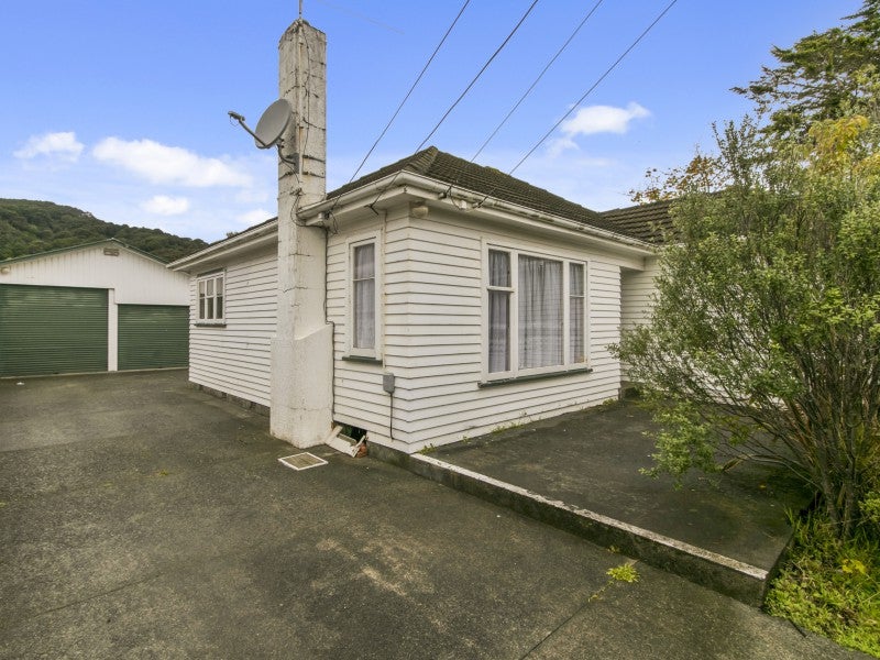 72 Moohan Street, Wainuiomata, Lower Hutt - Carousel 1