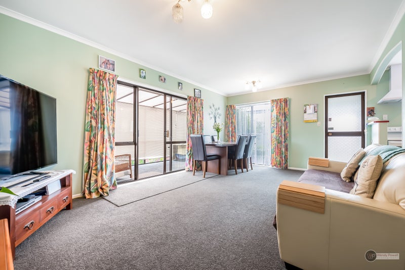 2/13 Ranfurly Street, Trentham, Upper Hutt - Carousel 2