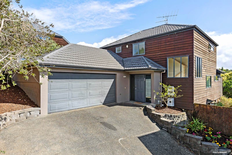 120E Gowing Drive, Meadowbank, Auckland - Carousel 1