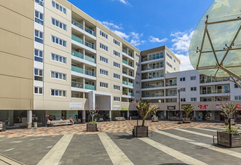 406/26 Remuera Road, Newmarket, Auckland - Carousel 1