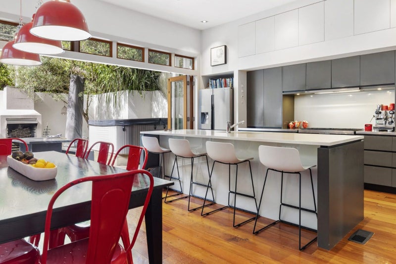 43 Grove Road, Kelburn, Wellington - Carousel 2