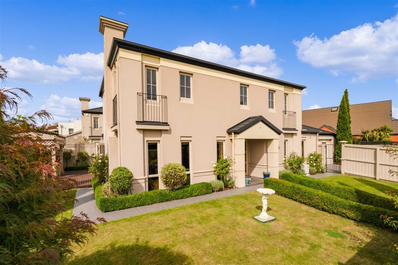 12 Chateau Drive, Burnside, Christchurch - Carousel 1