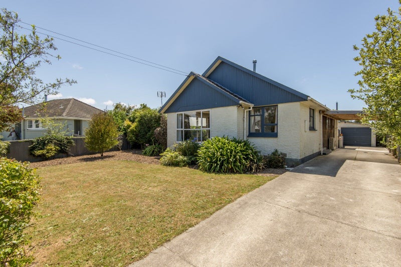 52 Lambeth Crescent, Redwood, Christchurch - Carousel 1