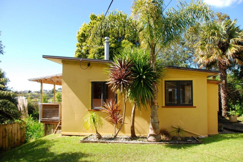 9 Kauri Road, Stanmore Bay, Whangaparaoa - Carousel 1