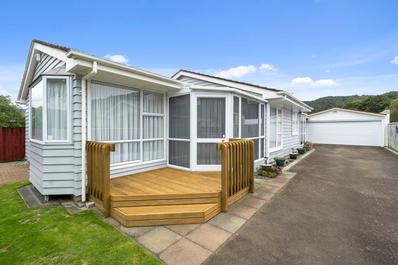 5 Kawatiri Grove, Wainuiomata, Lower Hutt - Carousel 2