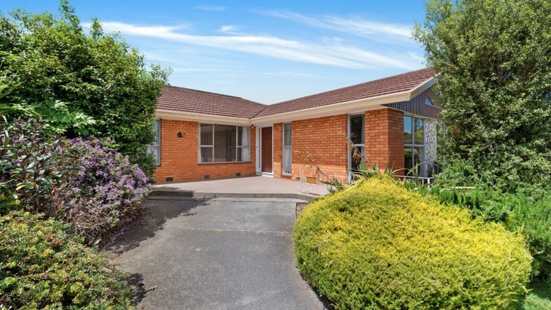 19 Rutherglen Avenue, Ilam, Christchurch - Carousel 1