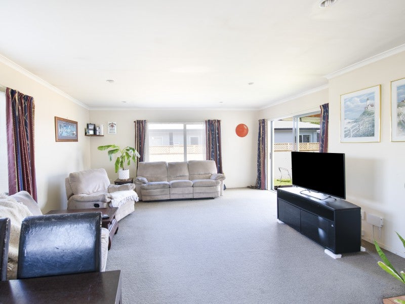 8A Barton Avenue, Marewa, Napier - Carousel 1